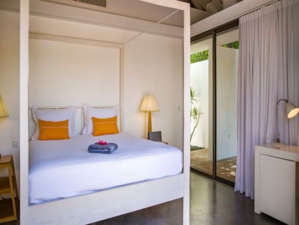 St. Barts Home 965441