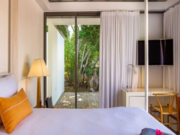 St. Barts Home 965441