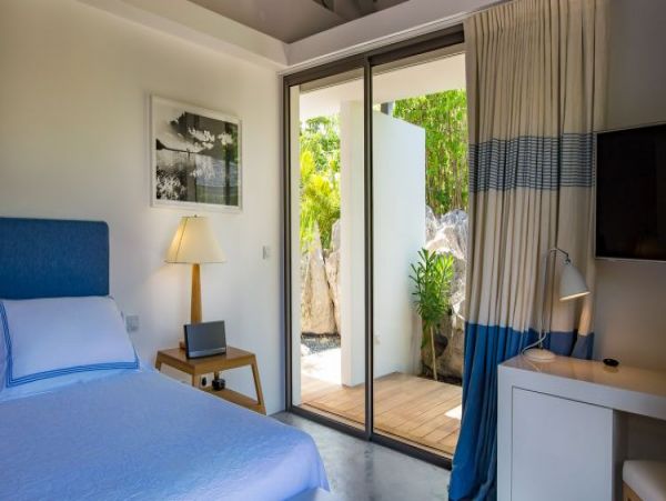 St. Barts Home 965441