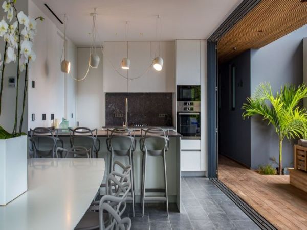 St. Barts Home 965447