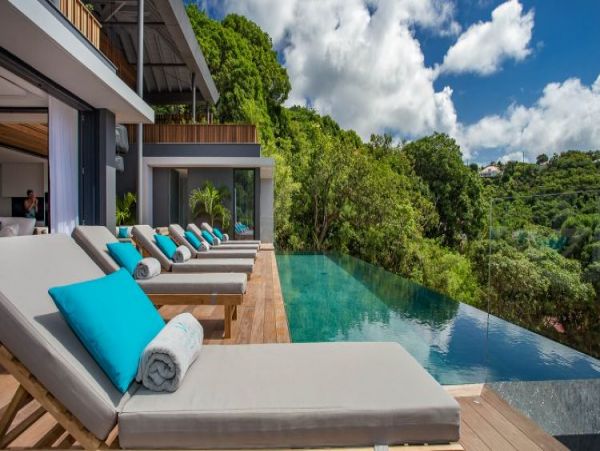 St. Barts Home 965447