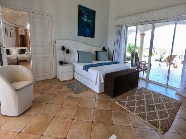 St. Barts Home 965448