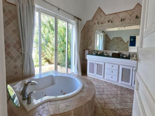 St. Barts Home 965448