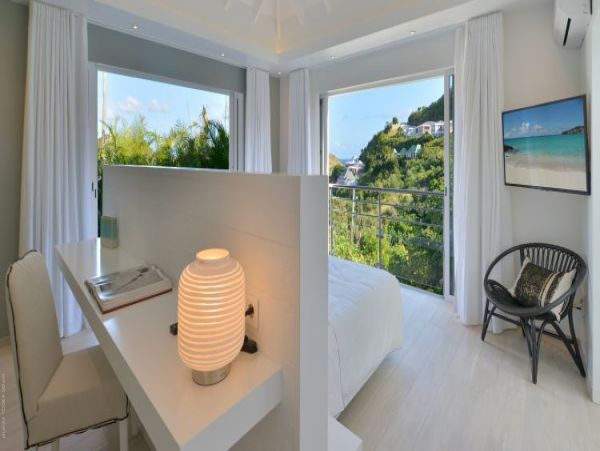 St. Barts Home 965459