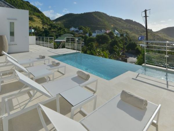 St. Barts Home 965459