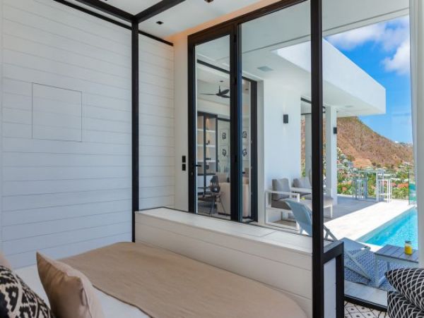 St. Barts Home 965460