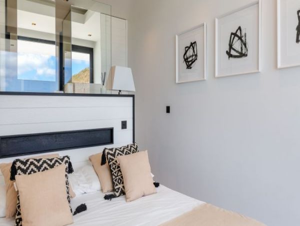 St. Barts Home 965460