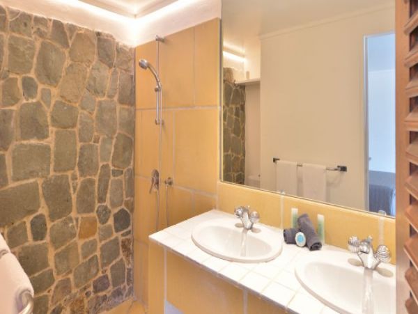 St. Barts Home 965465