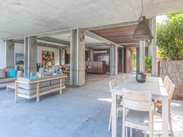 St. Barts Home 965467