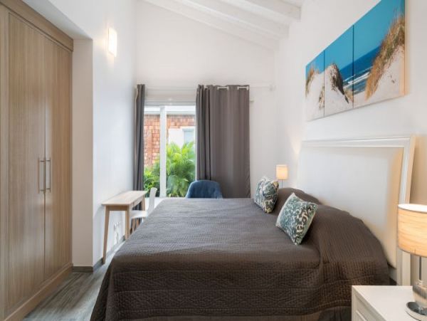 St. Barts Home 965496