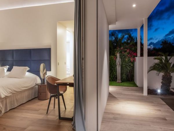 St. Barts Home 965500