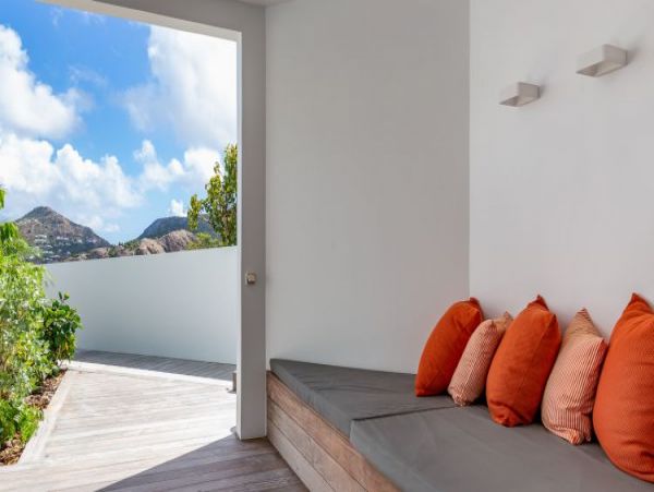 St. Barts Home 965500