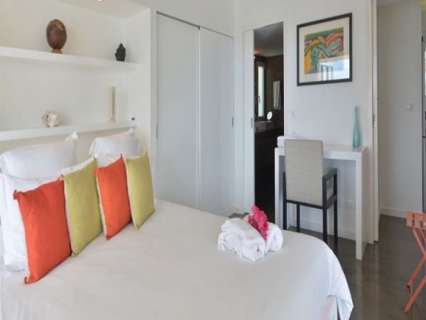 St. Barts Home 965501