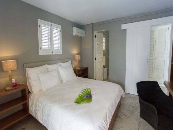 St. Barts Home 965503