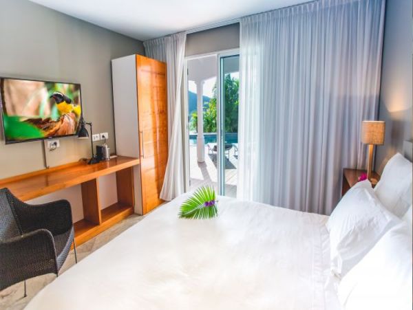 St. Barts Home 965503