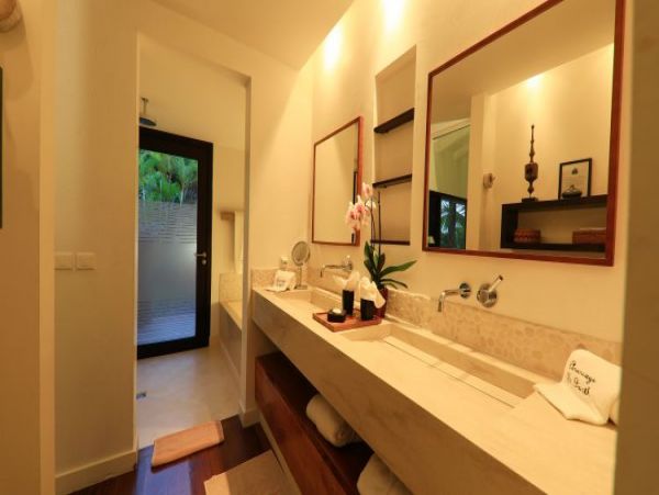 St. Barts Home 965504