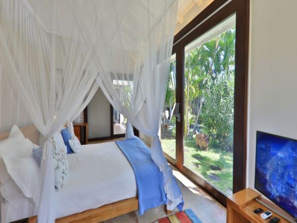 St. Barts Home 965504