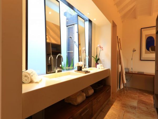 St. Barts Home 965504
