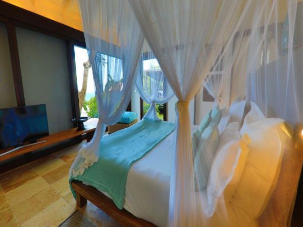 St. Barts Home 965504