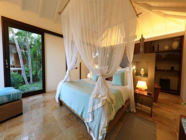 St. Barts Home 965504