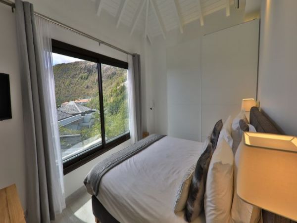 St. Barts Home 965504