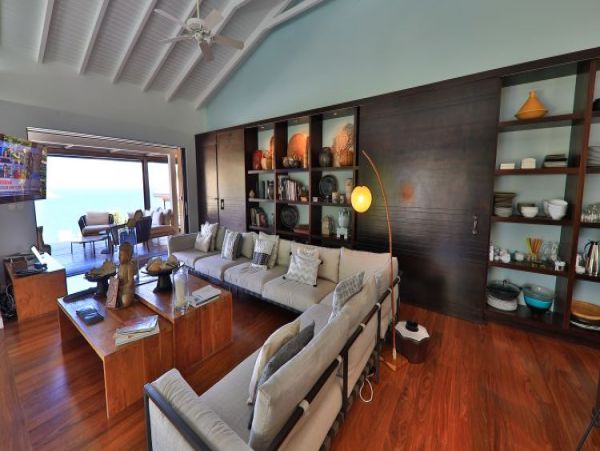 St. Barts Home 965504