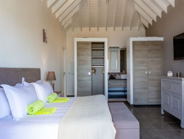 ST BARTS 4 BEDROOM POOL HOME AMAZING VIEWS