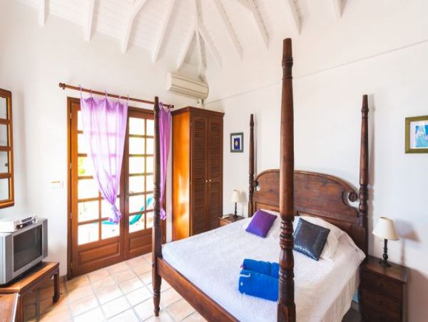 St. Barts Home 965508