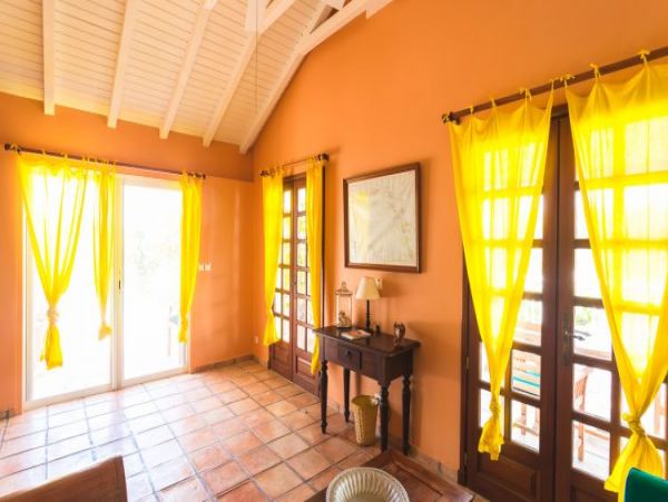 St. Barts Home 965508