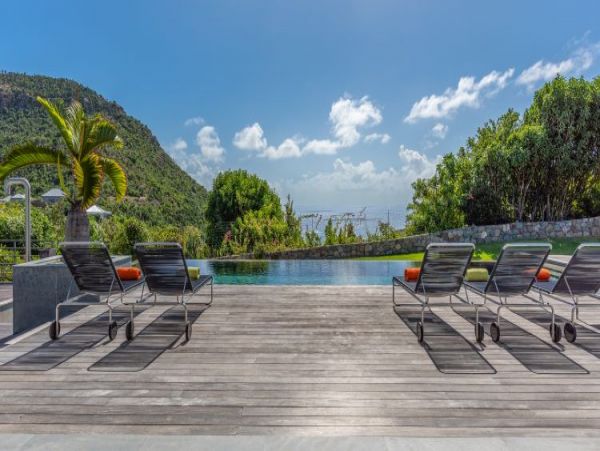 St. Barts Home 965511