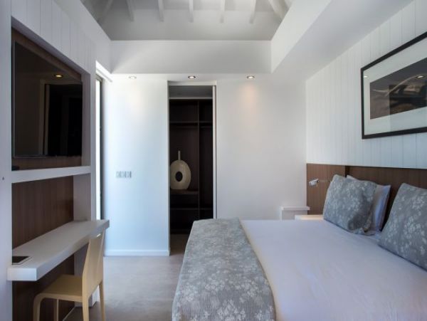 St. Barts Home 965512