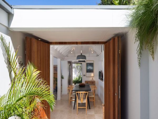 St. Barts Home 965513