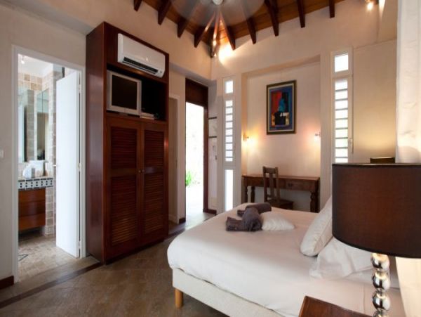 St. Barts Home 965514