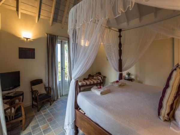 St. Barts Home 965516