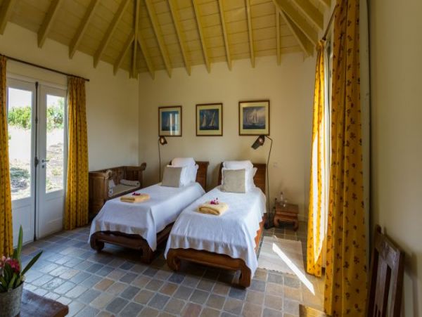 St. Barts Home 965516