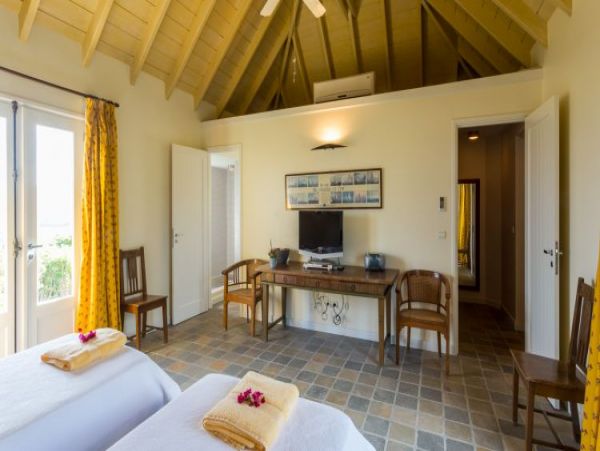 St. Barts Home 965516