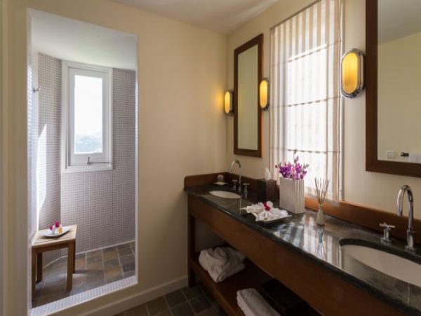 St. Barts Home 965516