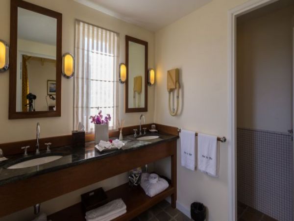 St. Barts Home 965516