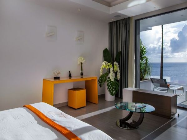 St. Barts Home 965518