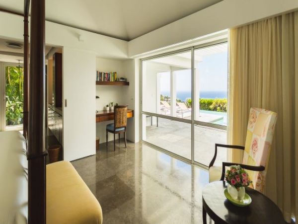St. Barts Home 965530