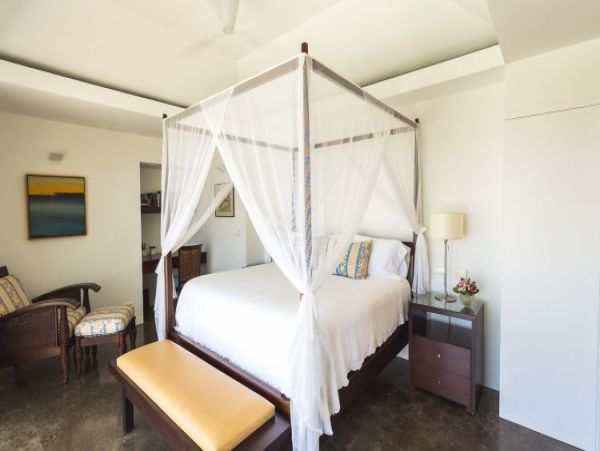 St. Barts Home 965530