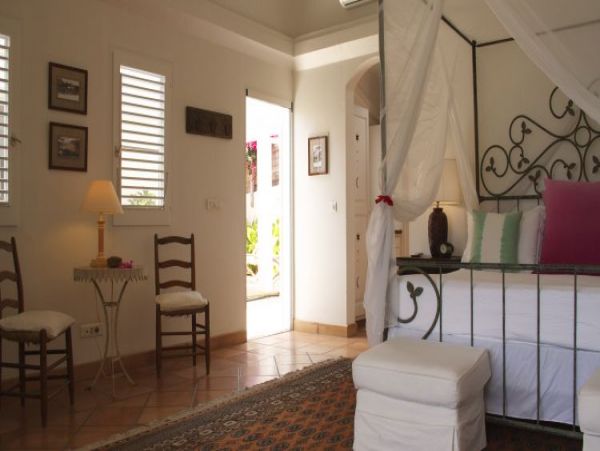 St. Barts Home 965533