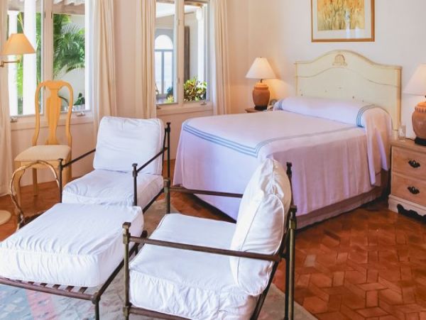 St. Barts Home 965535