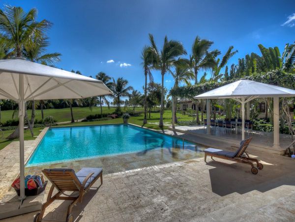 Spectacular Vacation Pool. Villa in Punta Cana Nine Bedrooms