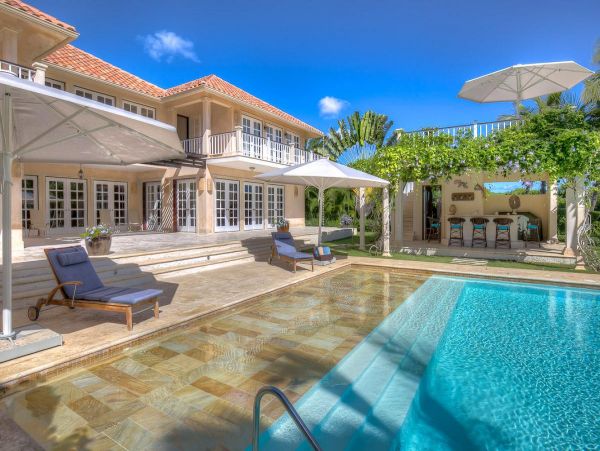 Spectacular Vacation Pool. Villa in Punta Cana Nine Bedrooms