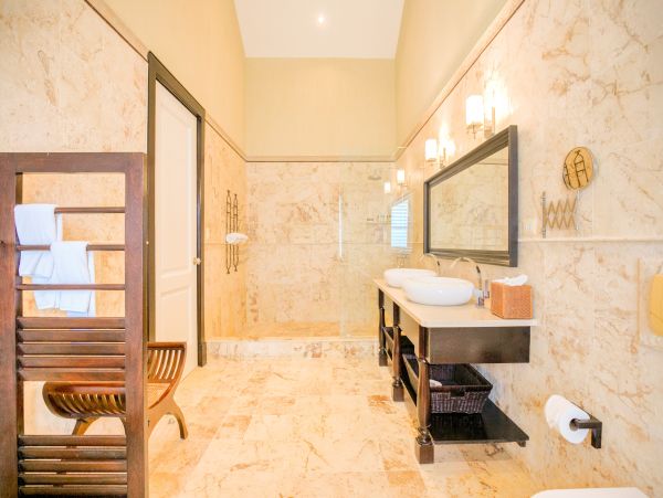 Luxurious Villa Retreat in Punta Cana - Exclusive Amenities & Concierge Services