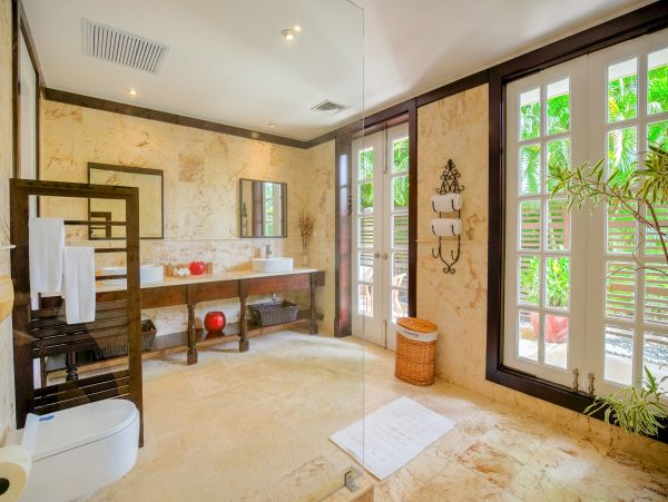Luxurious Villa Retreat in Punta Cana - Exclusive Amenities & Concierge Services