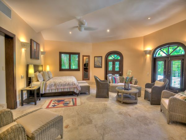 Luxurious Villa Retreat in Punta Cana - Exclusive Amenities & Concierge Services