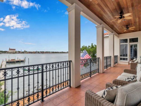 St. Augustine Home 965651