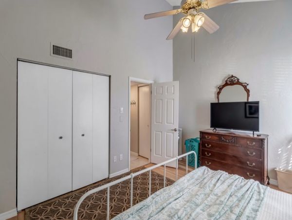 St. Augustine Home 965663